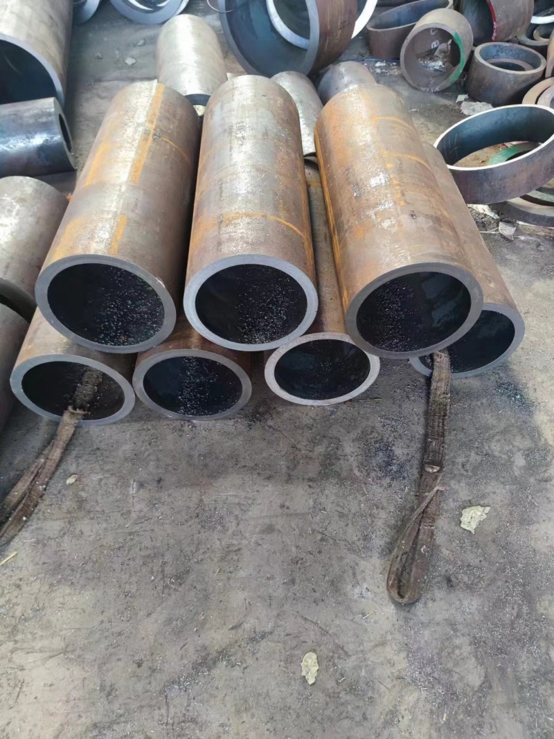 潜山潜山潜山12Cr1MovG无缝钢管切割